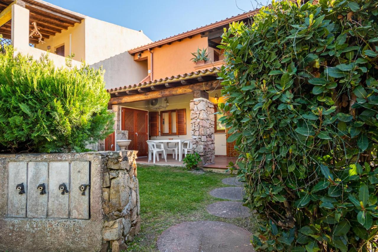 Holiday House Li Piri San Teodoro  Eksteriør bilde